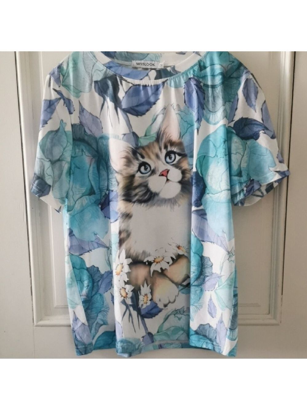 Miss Look Kitty cat novelty shirt short sleeve, pastels, Size 2XL. EUC